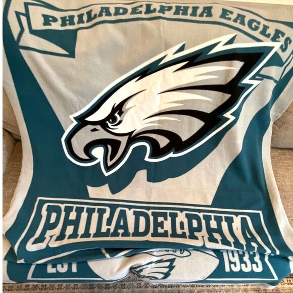 Philadelphia Eagles fleece lap blanket stadium blanket 2019; GO BIRDS - Picture 1 of 5